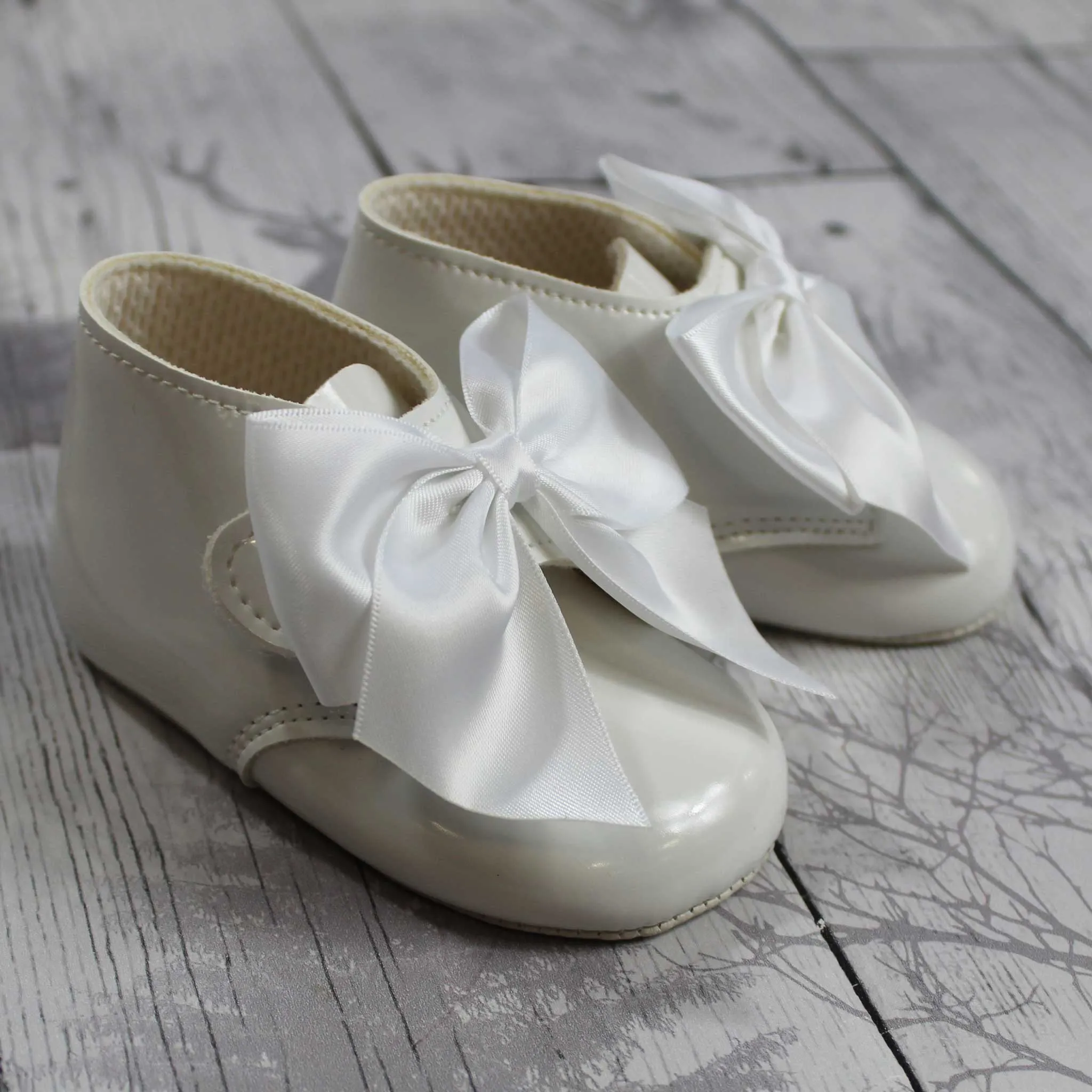 Baby Girl Boots with Satin Ribbon Bow - White